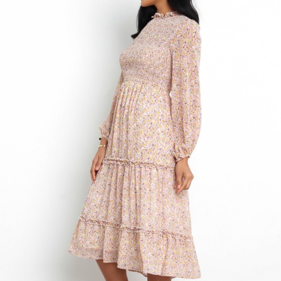 Petal & Pup Valente Midi Dress - Picture 2 of 4